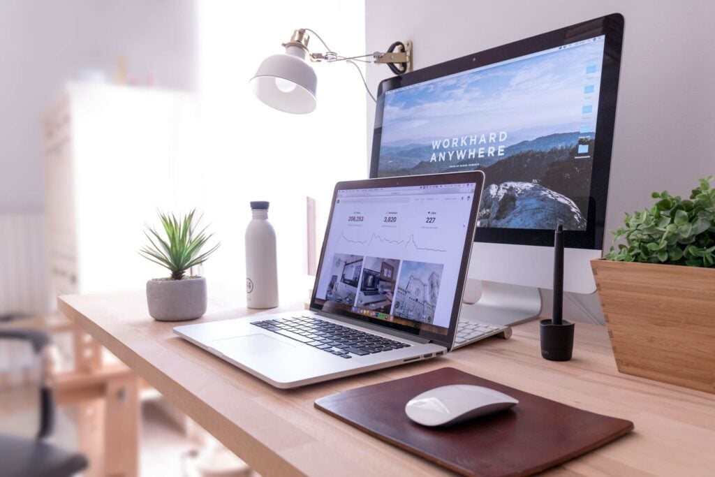 5 Best Monitors for Home Office Use in 